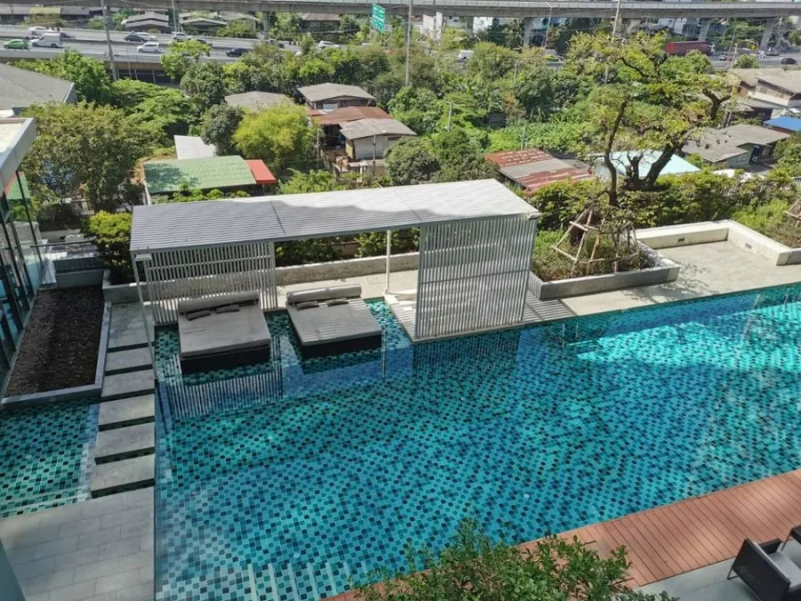 Condo for rent IDEO Wutthakat, 8th floor, pool view. Fully furnished, very good price, do not reserve, you will miss a lot. Urgent.