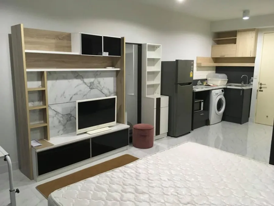 ให้เช่า ห้องสตูดิโอ ขนาด 28 ตร.ม พร้อมเฟอร์ ที่ Iris Avenue Onnuch – Wongwan ห้ามพลาด รีบจองเลย