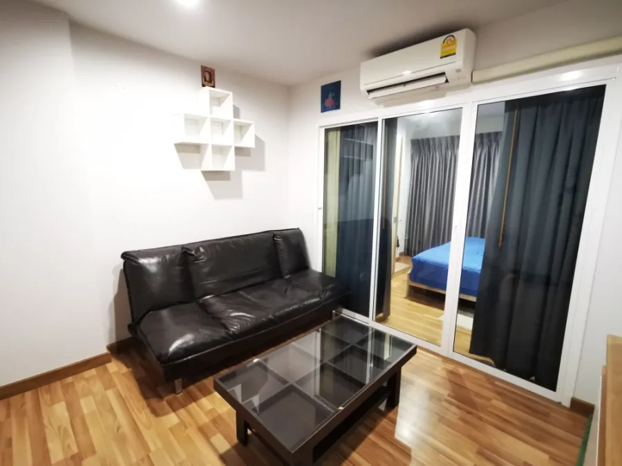 For rent, Regent Home 20, Prachachuen, 16, 6th floor, BTS view, no block, complete with furniture and electrical appliances.