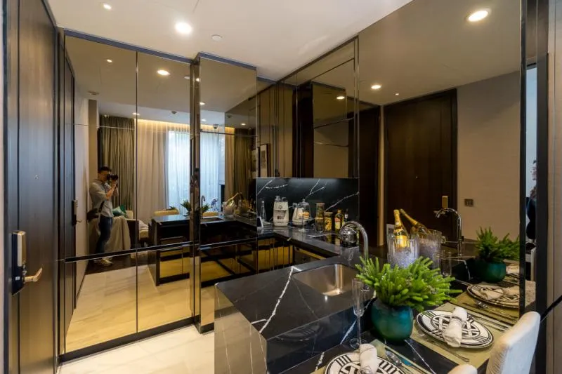 Condo sales down, The Esse Sukhumvit 36, east city view, do not wait.