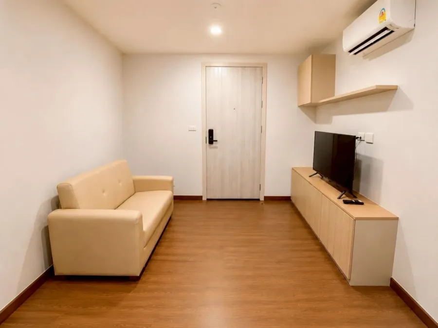 Condo for sale, rent, Chewathai Hallmark Charan 13, complete with furniture and electrical appliances, don't miss it.