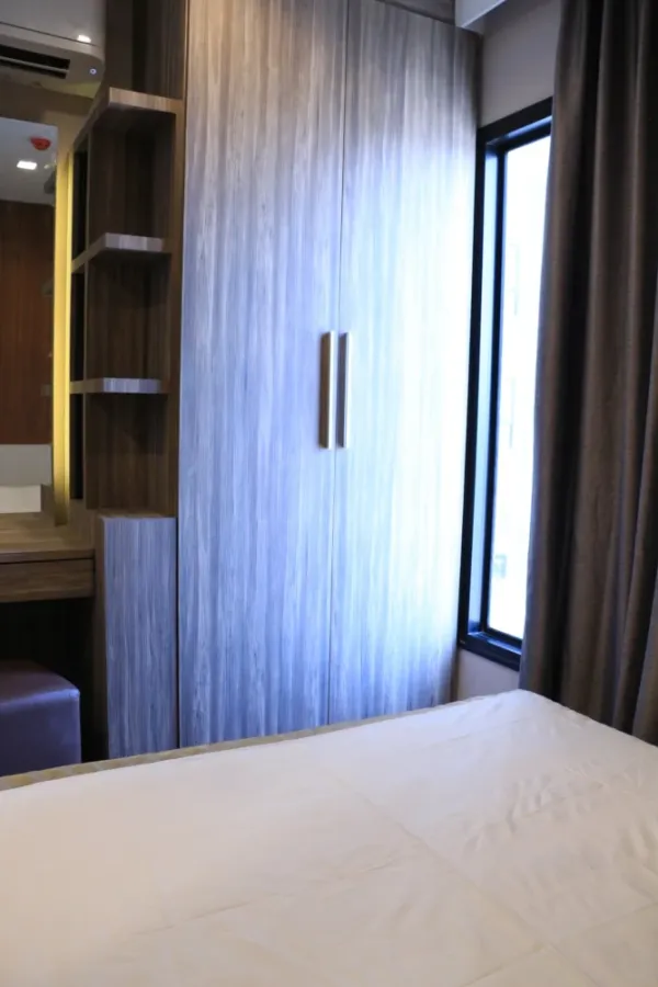 ให้เช่า Politan rive ห้องชั้นสูง เฟอร์พร้อม ราคาสบายกระเป๋า ดีแบบนี้รีบจองเลยก่อนพลาด