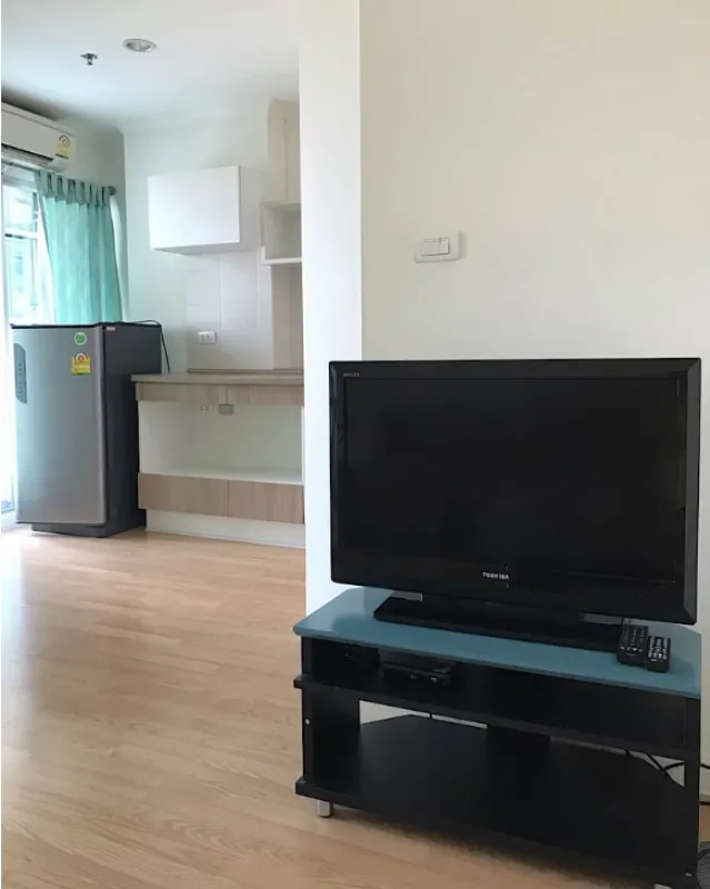 For rent, Lumpini Ville Latphrao-Chokchai4, built-in furniture, near Central Ladprao. If interested, hurry up.