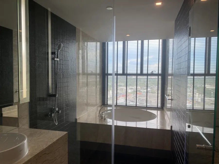 For rent!! Condo The Pano, 24th floor, full facilities, easy to travel, ready to move in, don't miss it!!