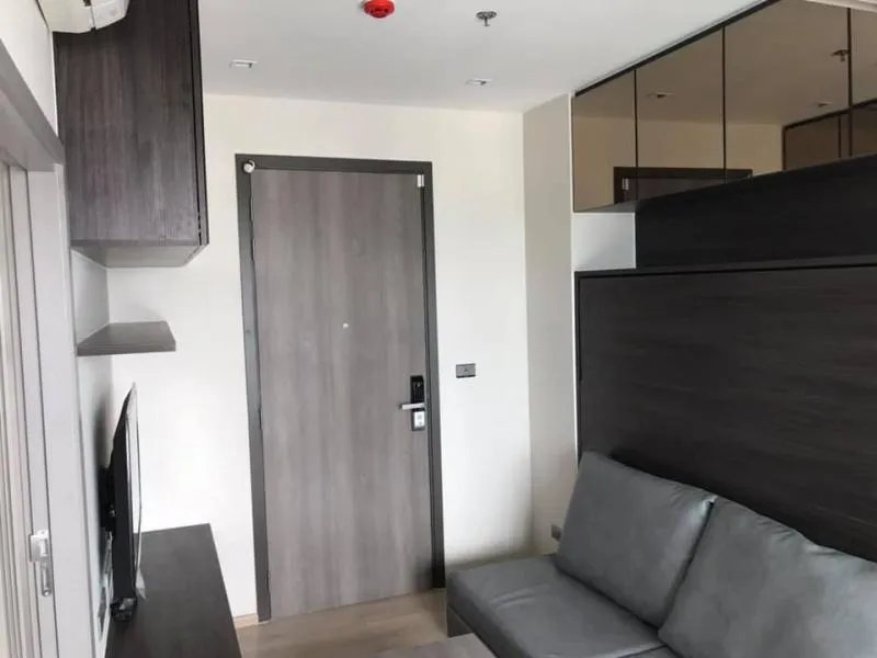 Condo Whizdom Ratchada-Thapra for rent, nice room, affordable price, fully furnished, electrical appliances ready, don't miss it.