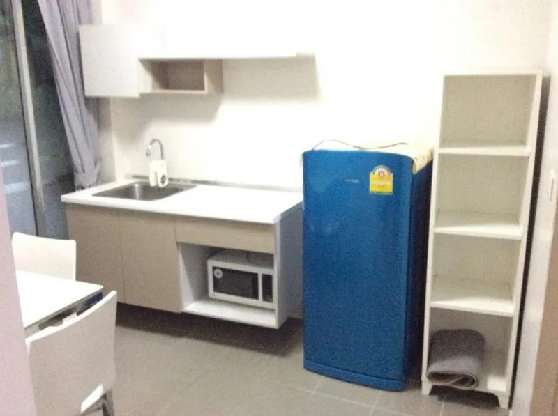 ดีคอนโด รามคำแหง ชั้น 1 ห้องแรก เดินถึงก่อนใคร แต่งสวย บรรยากาศดี เฟอร์นิเจอร์ เครื่องใช้ไฟฟ้า ครบ
