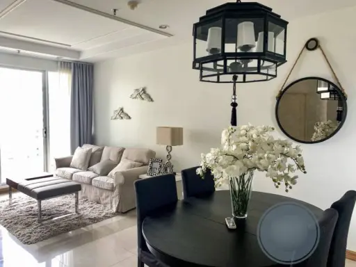 For rent Supalai Wellington Condo, 2 bedrooms, beautiful decoration, fully furnished, complete electrical appliances. Finished in one room. Urgent.
