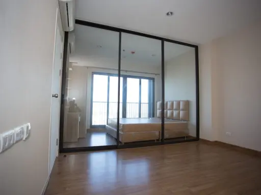 Condo for rent, the tree rio @Bang, 18th floor, size 30 sq m, ready to reserve, just bring your suitcase, don't miss it.
