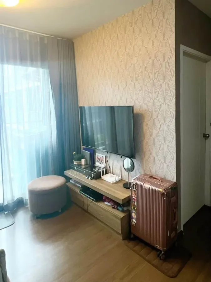 For rent: The Trust Condo Amata - Chonburi. Nice room, fully furnished, great price. Book now!