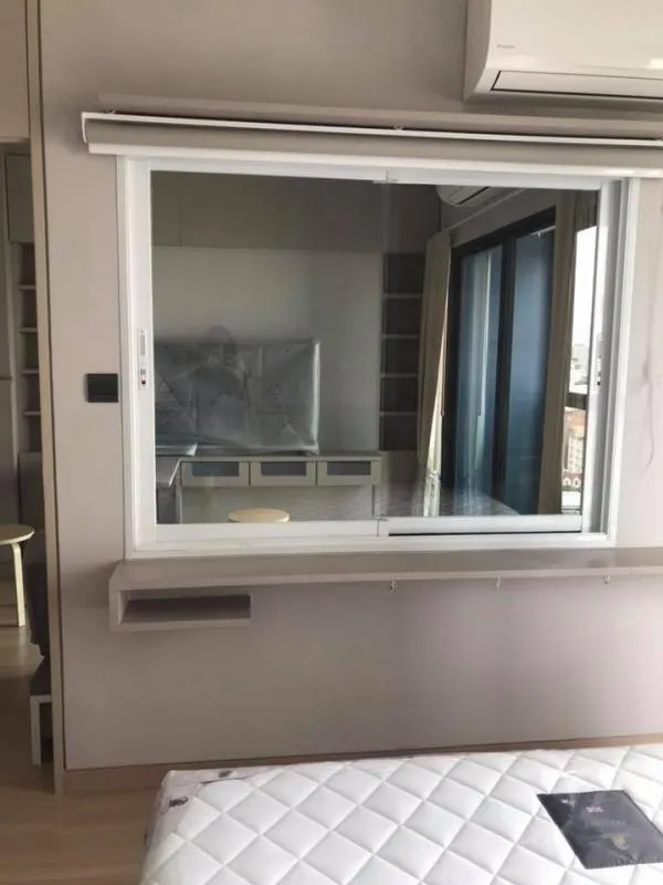 Lumpini Suite for rent, Phetchaburi-Makkasan, 1 bed, big screen TV, lie down and watch netflix chilling, don't let it slip away.