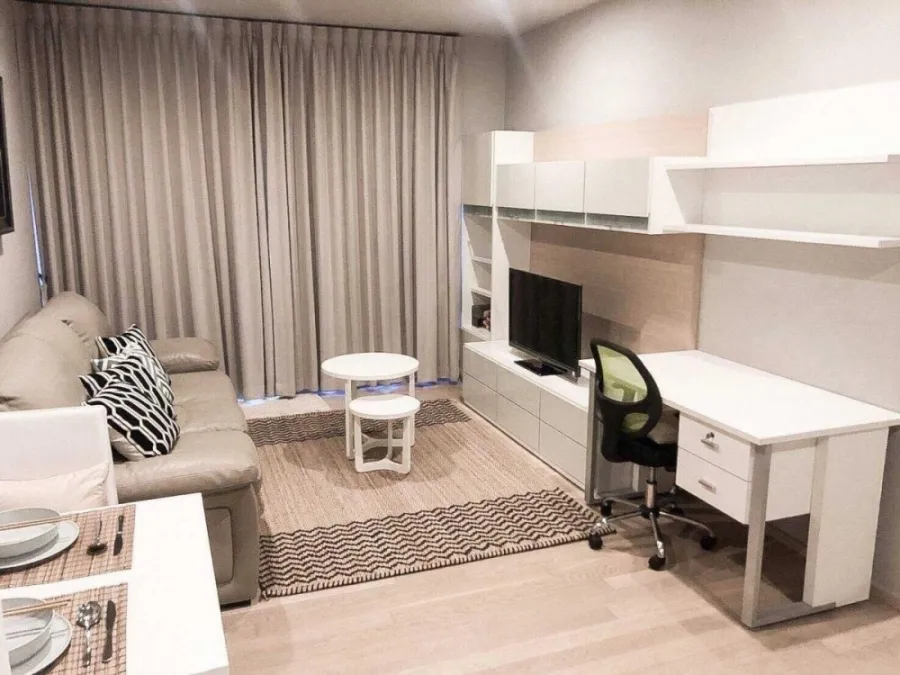For sale: Noble Refine, 25th floor, comes with complete decoration, beautiful room, nice to live in. Hurry and reserve now.