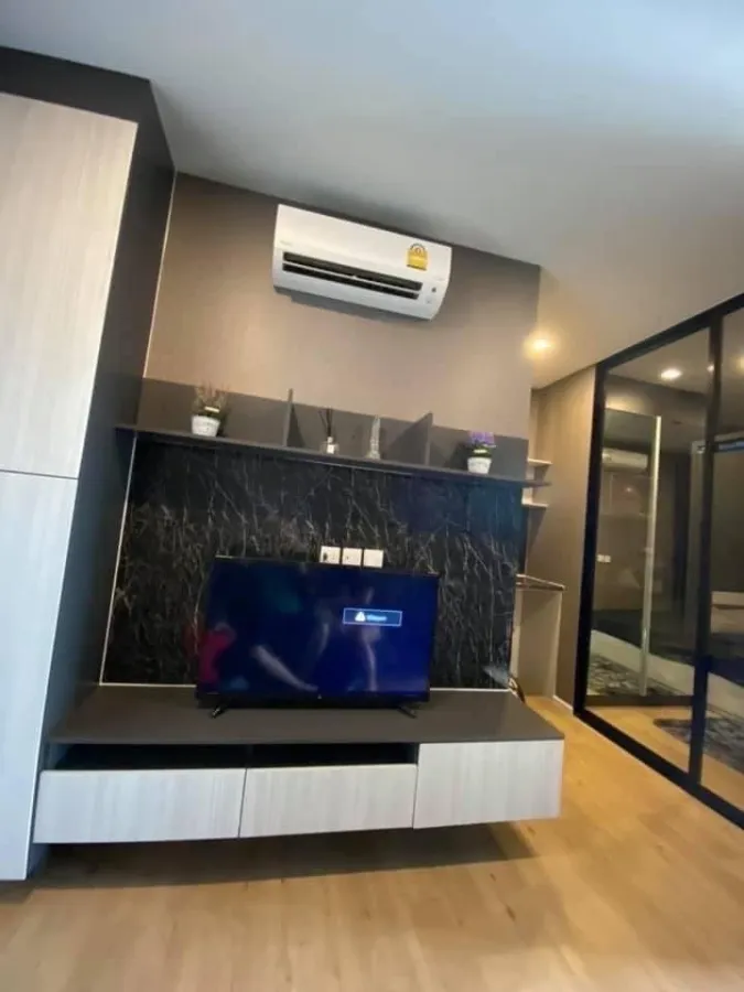 For sale: Notting Hill, Laem Chabang-Sriracha. Decorated with built-in luxury style throughout the room, high floor, beautiful view. If interested, re