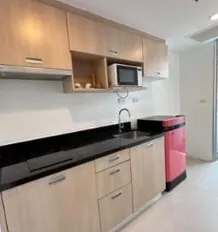 For rent, House 23 Ratchada-Ladprao, 8th floor, spacious room, comfortable, ready to move in immediately, book now, hurry up.