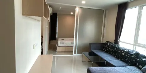 ให้เช่า JW Condo @ Donmuang ห้องมุมคนไม่พลุกพล่าน มาพร้อมโซฟาตัวใหญ่น่านั่ง จองด่วน