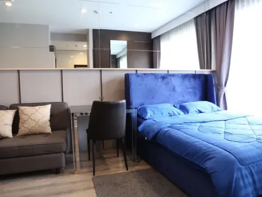 🔥 Condo for Rent – IDEO MOBI ASOKE Near MRT Phetchaburi