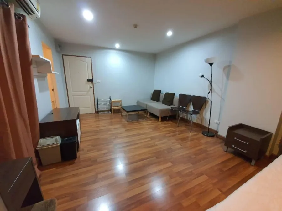 Sell/rent Atrium Phahol-Suthisarn, very spacious room, lots of usable space. All electrical appliances, hurry up