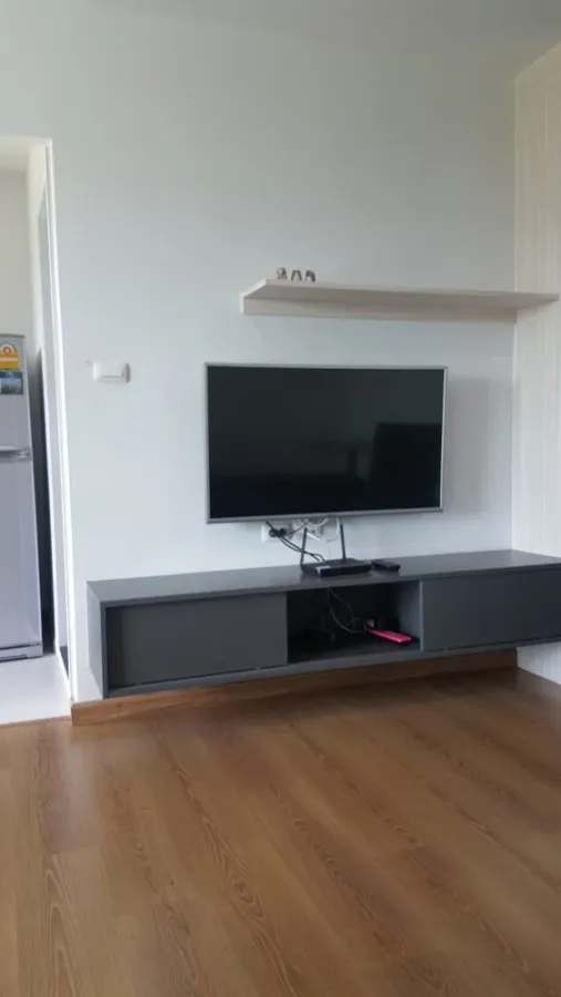For rent: Hallmark Chaengwattana, garden view room, divided into nice proportions. Complete amenities here in one place.