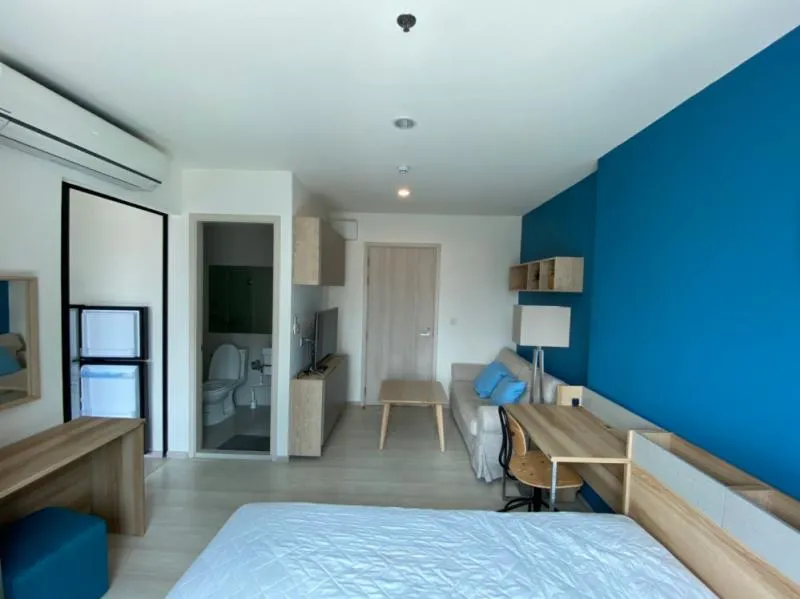 Condo for rent Life Asoke, studio room, 20th floor, fully furnished, electrical appliances ready Hurry up to reserve.