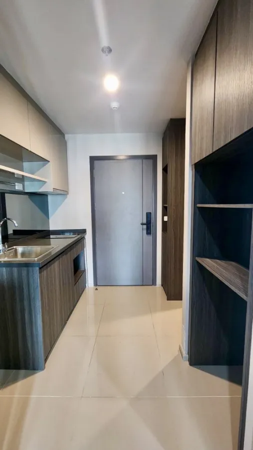 For rent/sale Condo IDEO Ratchada-Sutthisan, 21st floor, room facing north, room is a single corridor, very private, buy now.