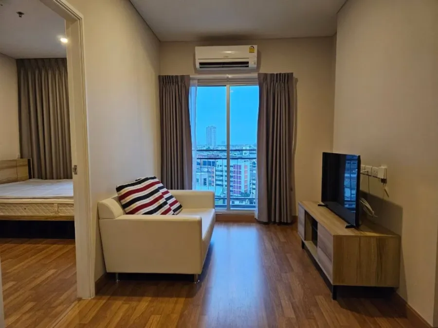 Condo for rent: Lumpini Place Ratchada-Sathu Pradit. Ready to move in. Fully furnished and equipped with appliances. Hurry and reserve now!