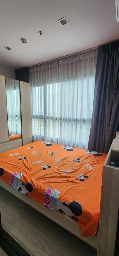 For rent: The Politan Rive, 37th floor, north side, fully furnished, not too expensive, reserve quickly before you miss out.