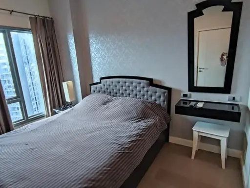 Condo for rent, The Crest Sukhumvit 34, 27th floor, great city view. Decorated room ready to move in You can just come and stay.