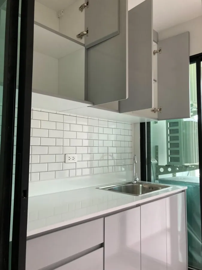 Condo for rent, Reach, Phahon 52, 1 bedroom, 1 bathroom, located on the east, open garden view, not hot, need to reserve