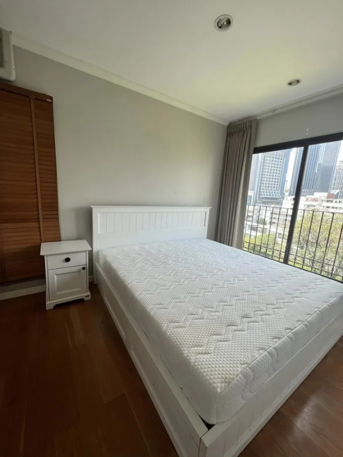 ให้เช่า เล็ต ดเวล สุขุมวิท 26 ชั้น 8 ห้องหัวมุม ตกแต่งครบครัน หิ้วกระเป๋าเข้าอยู่ได้เลย จองด่วน
