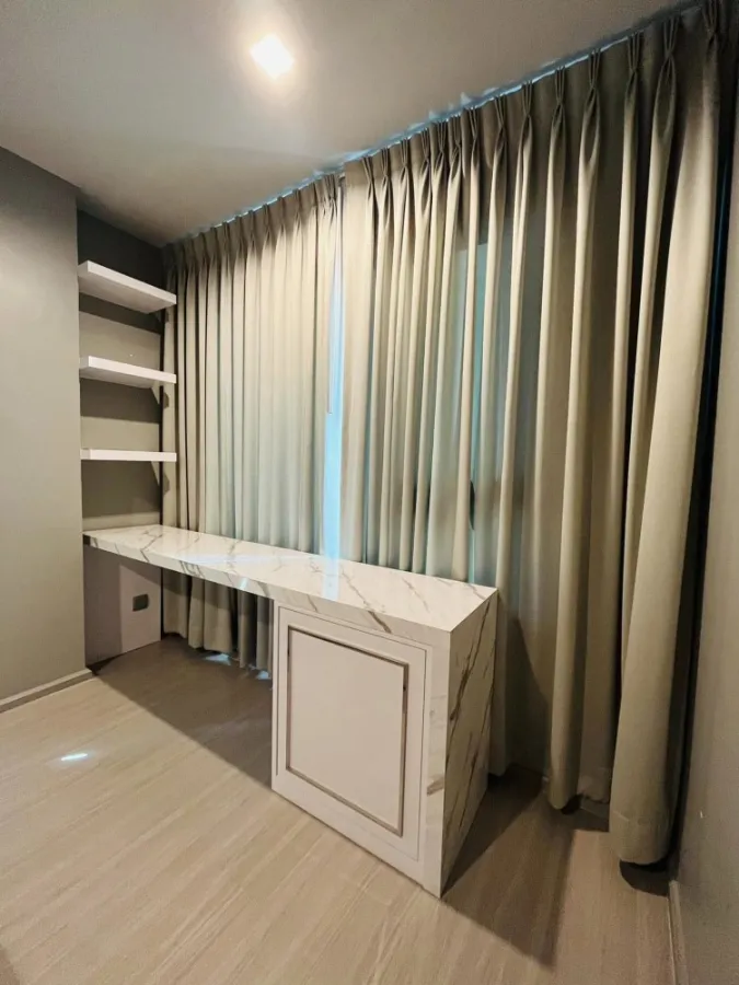 Sell Life Ladprao, beautiful decorated room, built-in furniture, fully furnished Don't just look at it. Hurry up to reserve it. Hurry up.