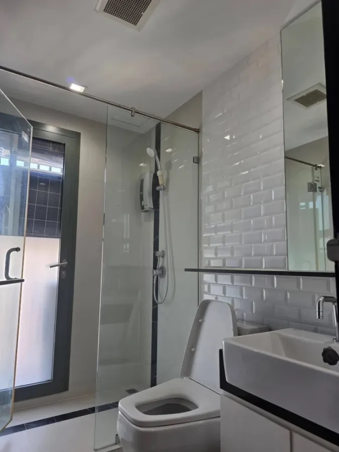 For rent: Wish Signature Midtown Siam, high floor, city view, fully furnished. Book now!
