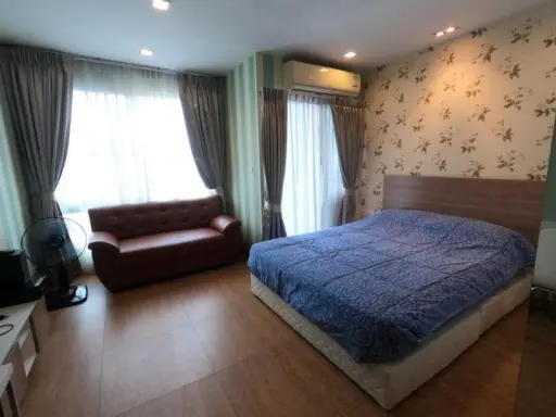 Condo for rent, "Casa Condo-Asoke Dindeang", beautiful room, fully furnished, finished here, plus a great view, hurry to reserve quickly.