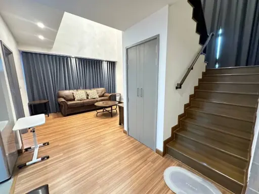 ขาย TEAL Sathorn-Taksin ห้อง Duplex 2 นอน วิวสระ แต่งครบ สนใจจองเลย ด่วนๆ