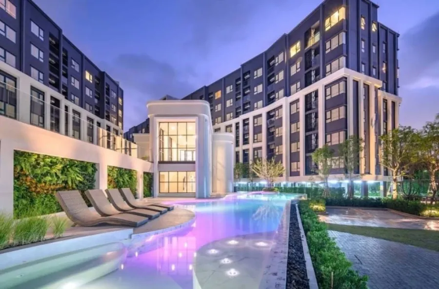 Condo for sale: Aspire Sukhumvit-On Nut. Spacious and comfortable unit. Buy now!!