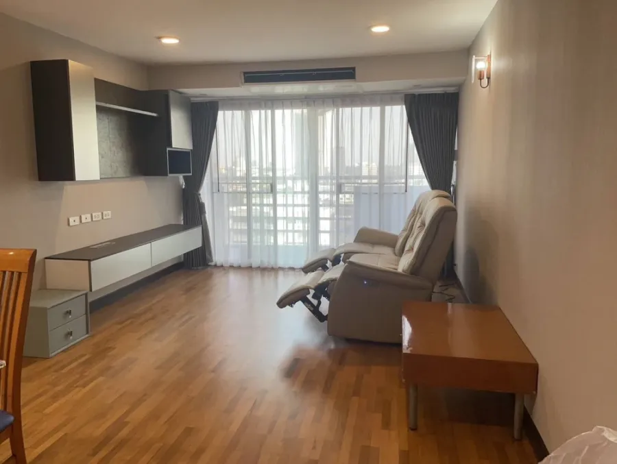 ขาย/ให้เช่า The Waterford Diamond Sukhumvit 30/1 ห้องใหญ่ พื้นที่ใช้สอยจุใจ สะดวกครบจบที่นี่ มาจองเลย อย่ารอช้า