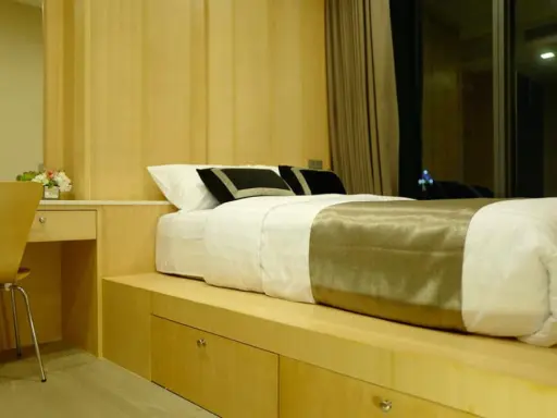 ขาย คอนโด ดิ เอส อโศก ห้องใหม่ พร้อมเข้าอยู่ 2 ห้องนอน ชั้นสูง วิวสวย จองด่วน!! images