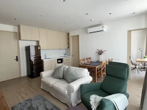 For rent: Noble State 39, spacious room, partitioned, beautifully decorated, ready for you to move in. Don't wait.