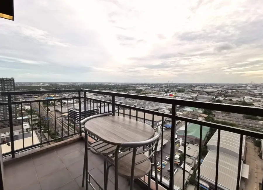For sale, Ideo Sukhumvit 115, large room, high floor city view, wide balcony, good furniture. If you don't reserve, you will regret it.