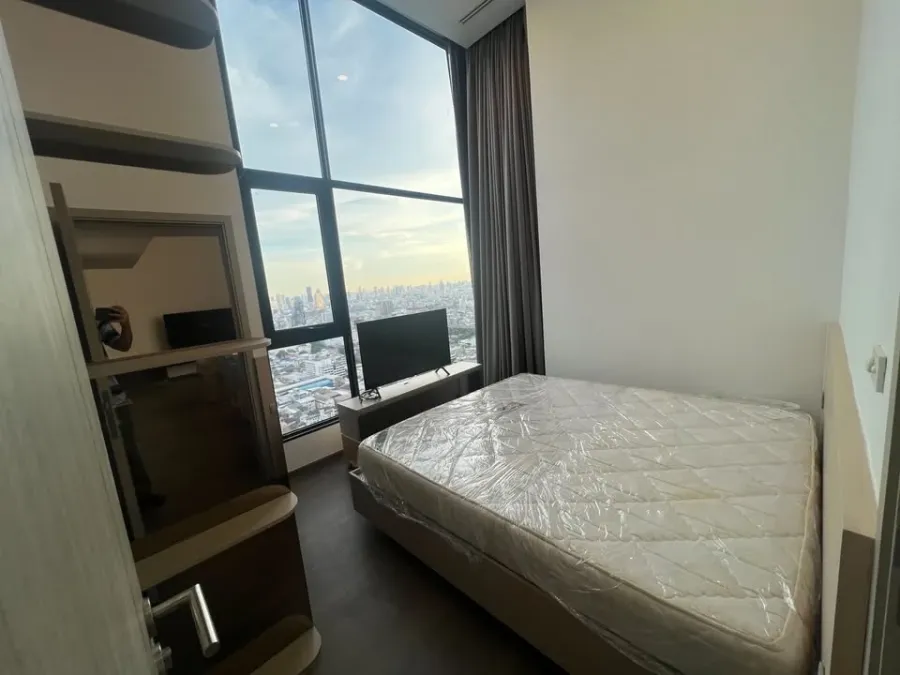 For rent: Park Origin Ratchathewi, a nice room on the 34th floor with an open view. Everything you need in one place. Just bring your belongings and y