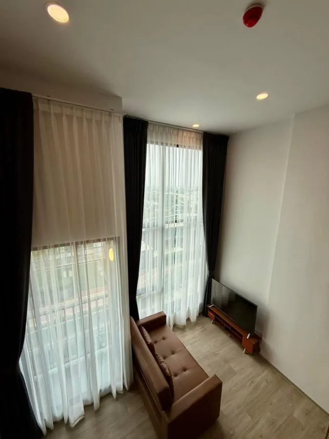 For rent: Origin Plug & play ramintra, 9th floor, with a shady garden view, comfortable to the eyes, fully furnished, ready to move in.