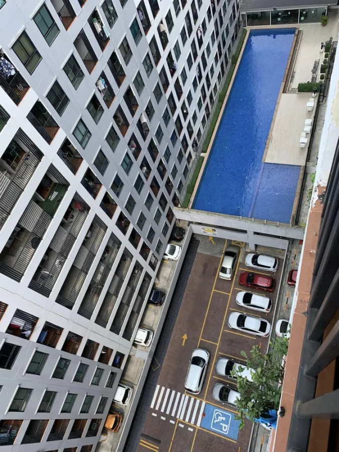 Condo for rent, Regent Home 15 Chaengwattana, studio room, 14th floor, high view, great price, must hurry and reserve now.