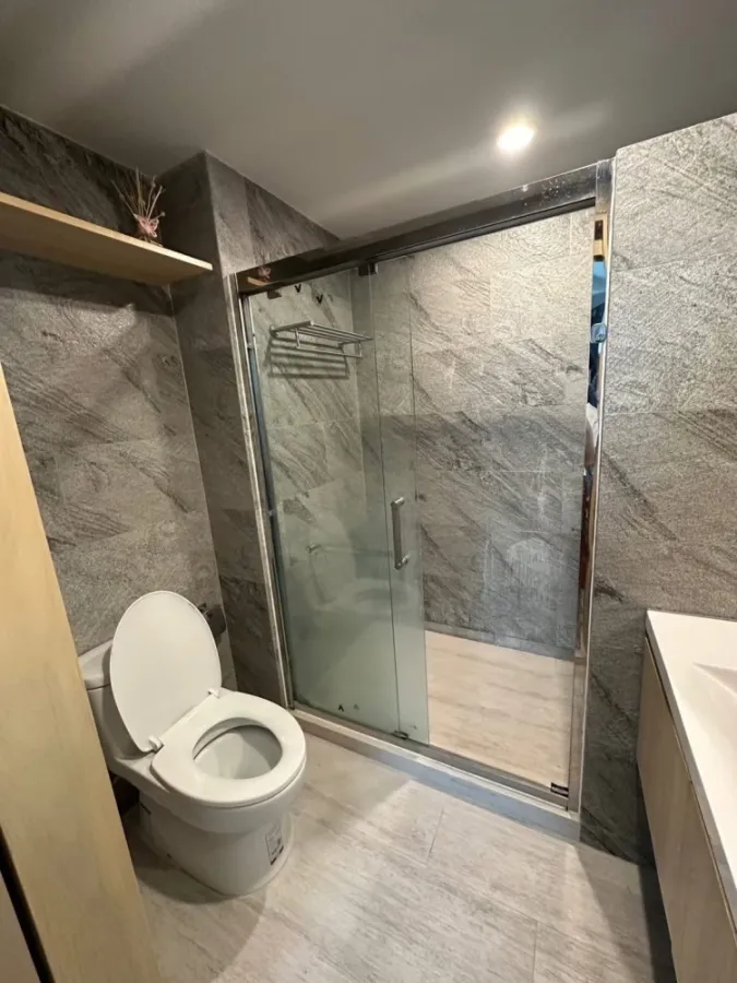 For rent: V Condo Salaya, large room, comfortable, usable area, plus a good price. If you don't book, you'll regret it.
