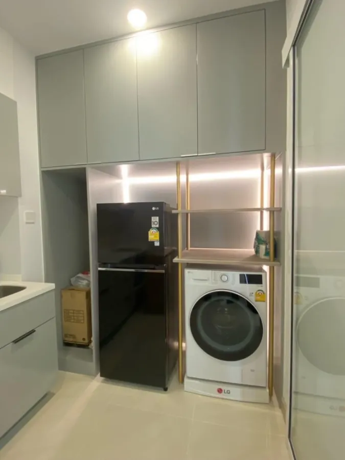 For rent Supalai Premier Si Phraya-Samyan. Built-in decoration, minimalist style, spacious and comfortable. If you miss it, you will regret it.