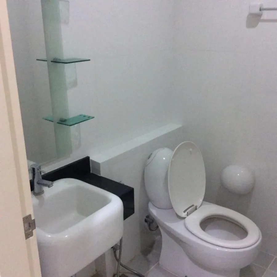 ให้เช่า Astro Condominium ชั้น 15 ราคาเบาๆ สบายกระเป๋า มีเครื่องซักผ้าด้วยน้า คุ้มสุดๆ