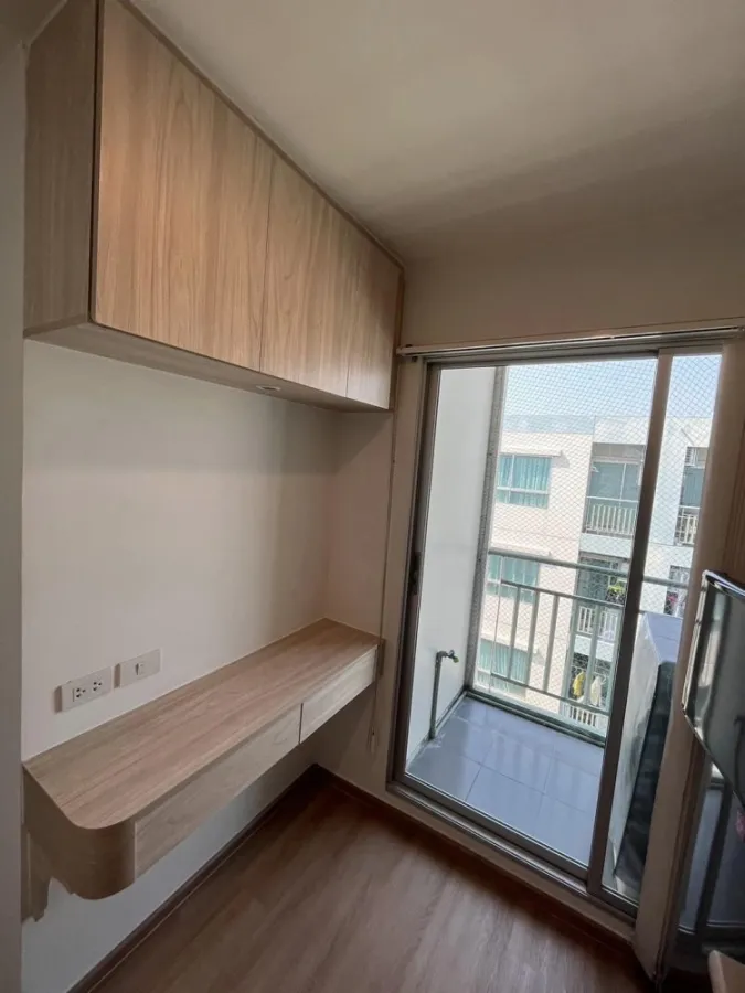 For rent, LPN VILLE On Nut-Pattanakarn, build-in room, beautiful decoration, lots of storage, clean, ready to move in, book now.