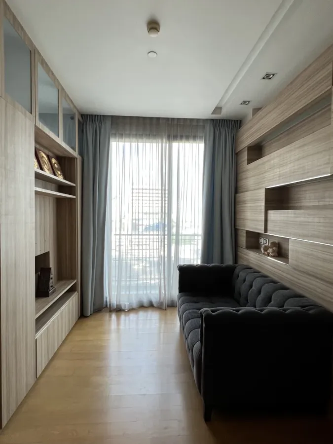Urgent sale or rent!! Condo Equinox Phahon-Vipha, room number 345/381, good condition room, fully furnished, don't miss it!!