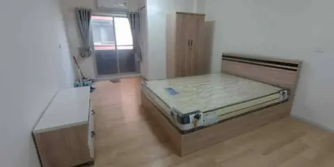 ให้เช่า Bangkae City Condo 1 - 2 ห้องน่าอยู่ ชั้น 4 ทำเลดี เฟอร์และเครื่องใช้ไฟฟ้าครบครัน จองเลย