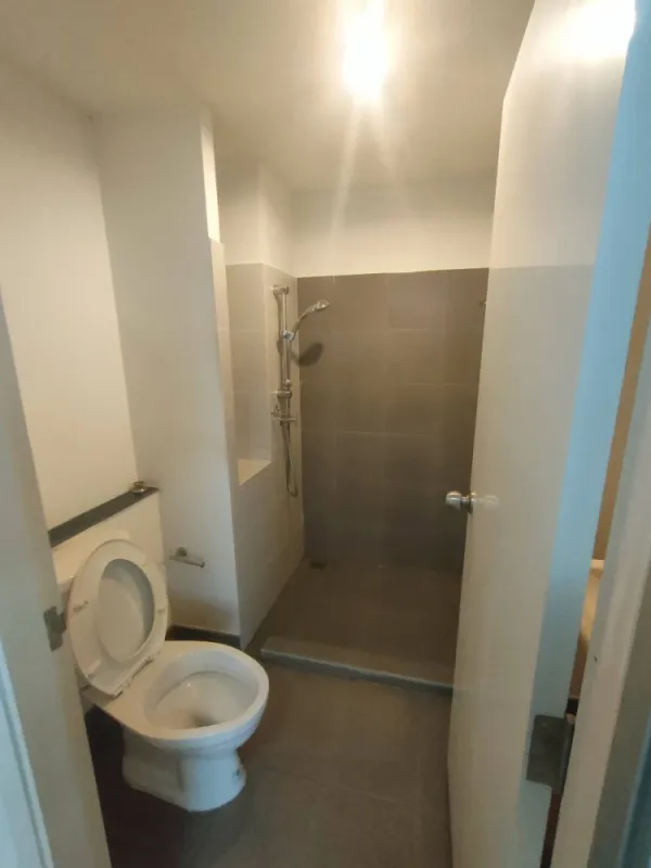 ขาย The Point Condo Rangsit-Klong 6 ห้องทิศเหนือ ทำเลดี ไม่ร้อน สิ่งอำนวยความสะดวกครบครัน ห้ามพลาด