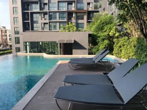 ด่วน !! ขายดาวน์คอนโด ดิ เอ็กซ์เซล กรูฟ ลาซาล 52 ชั้นสูง วิวสวย เดินทางสะดวก เฟอร์นิเจอร์แต่งครบ รีบจองเลย!! images