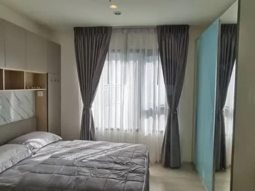 For rent!! Life Asoke Condo, Building N, 16th floor, beautifully decorated, great price, ready to move in! Reserve now!!