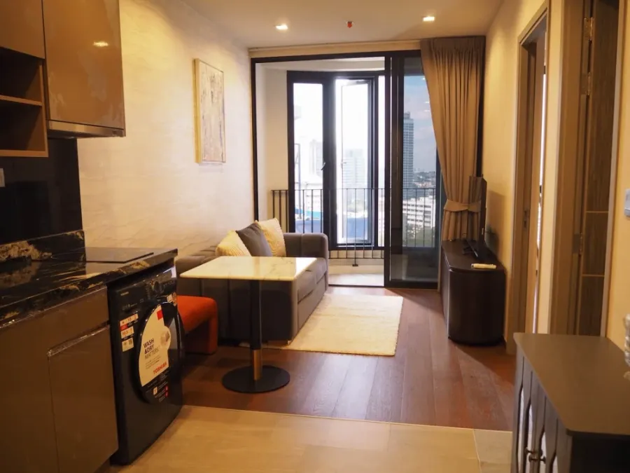 Condo for sale /rent, Ideo Q Victory, fully furnished room. Affordable price! hurry up